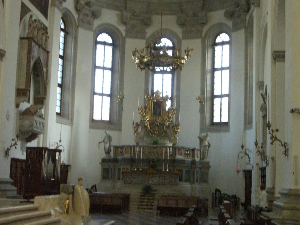 Padova ドゥオモ　右翼廊祭壇